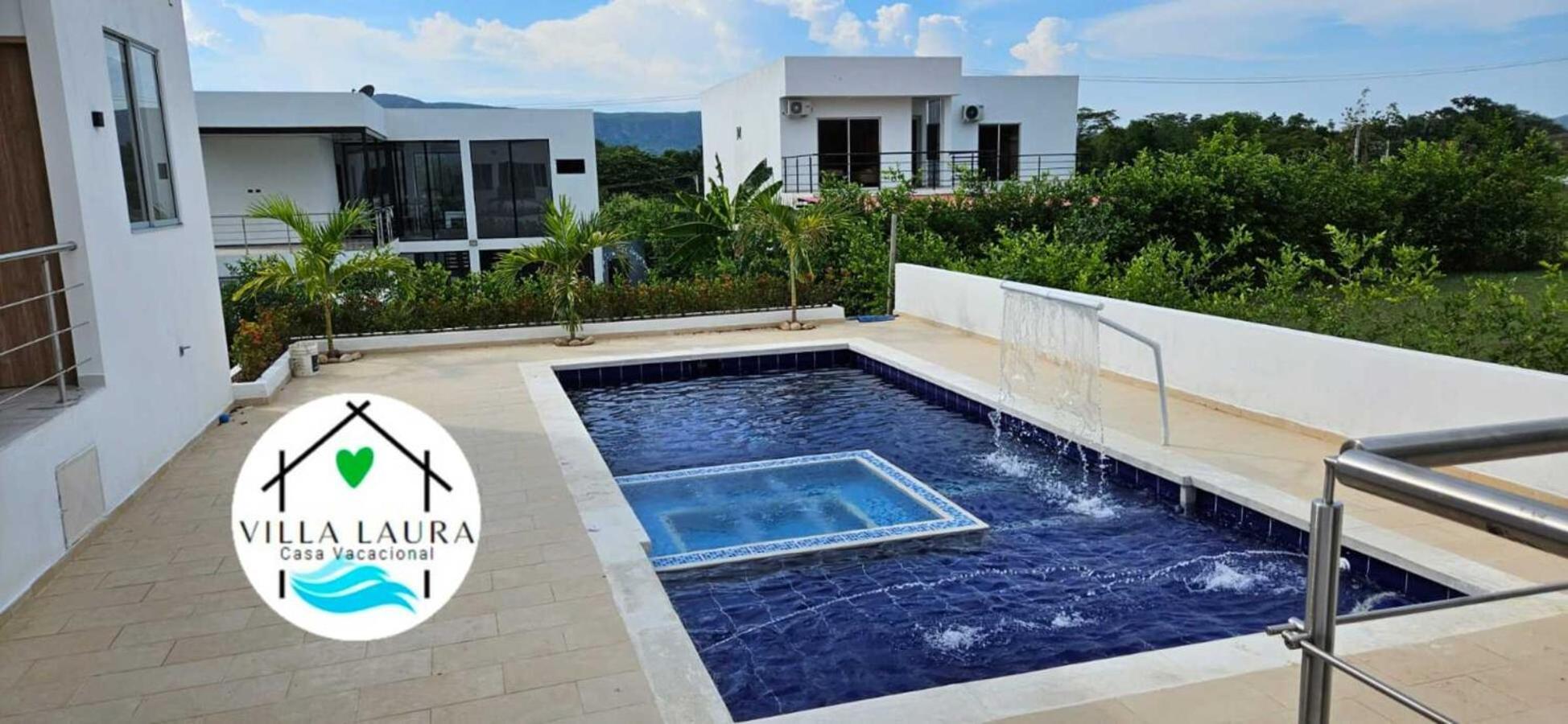 Villa Laura Resort, *