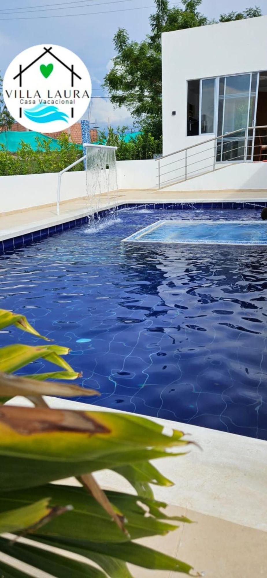 Laura Resort,