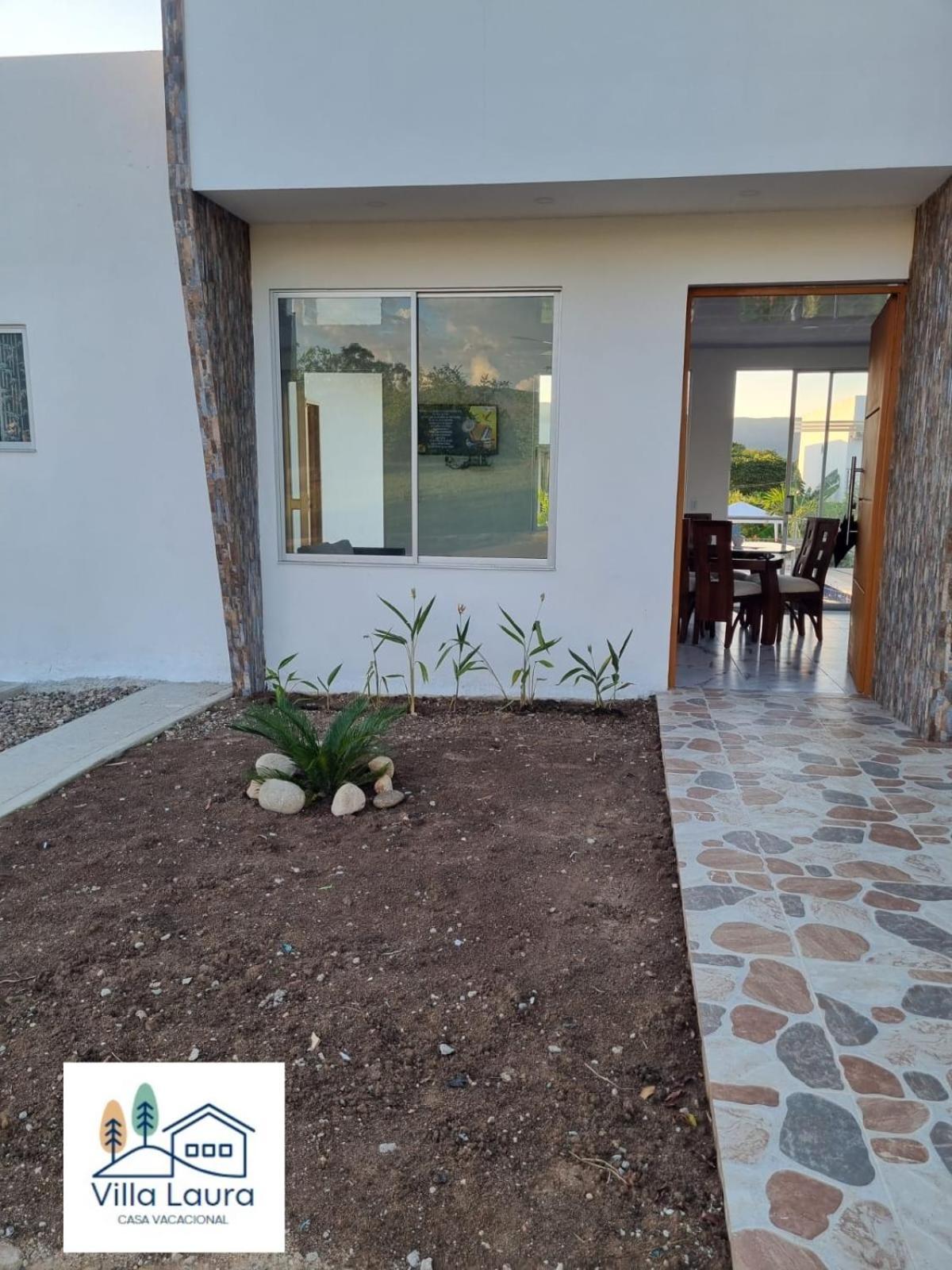 Villa Laura Resort, Carmen de Apicalá